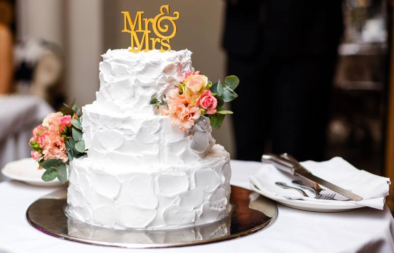 History behind the traditional three tiered wedding cake